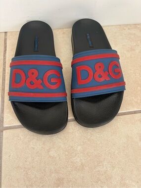 D&G Kids Black Slides with Blue Band and Red Logo